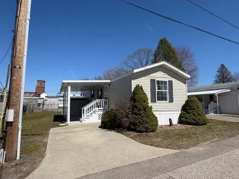 300 E Washington St #10E, North Attleboro, MA 02760