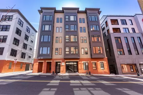39 A St #8, Boston, MA 02127