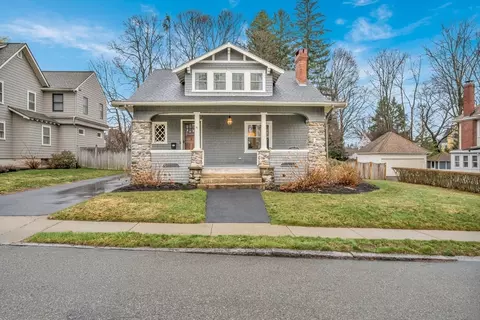 41 Commonwealth Ave, Haverhill, MA 01830