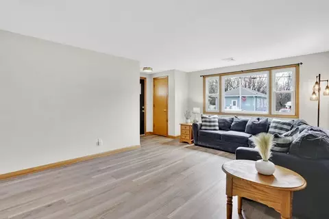56 Thaddeus St, Chicopee, MA 01020 photo 11