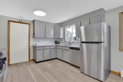 56 Thaddeus St, Chicopee, MA 01020 photo 15