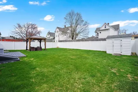 56 Thaddeus St, Chicopee, MA 01020 photo 6