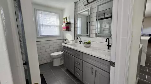 Bath - 86 Comet Rd, Methuen, MA 01844 photo 1 of 3