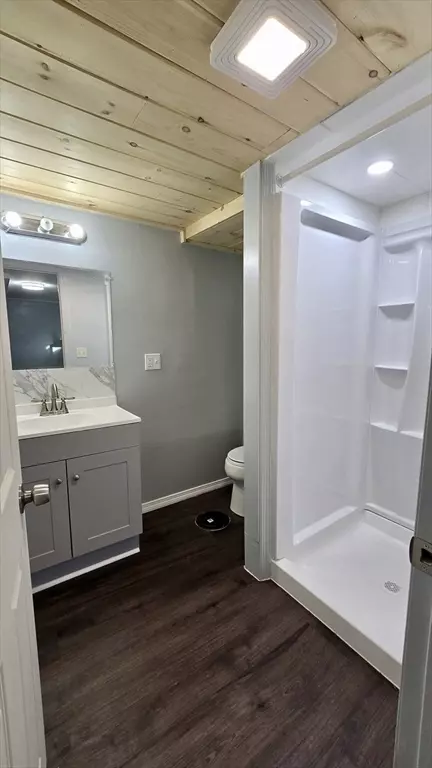 Bath - 86 Comet Rd, Methuen, MA 01844 photo 3 of 3