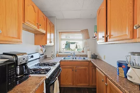 464 Birch St, Fall River, MA 02724 photo 15