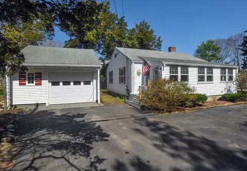 56 Lincoln Ave, Marshfield, MA 02050