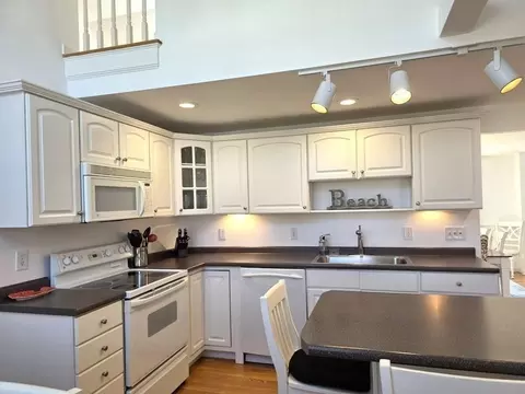 31 Falling Leaf Ln, Barnstable, MA 02655 photo 8