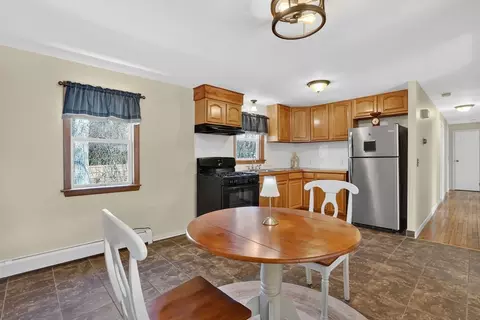 70 Quentin Rd, Springfield, MA 01129 photo 5