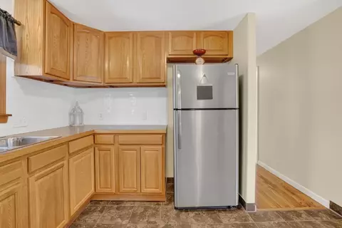 70 Quentin Rd, Springfield, MA 01129 photo 3