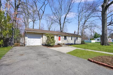 70 Quentin Rd, Springfield, MA 01129 photo 31