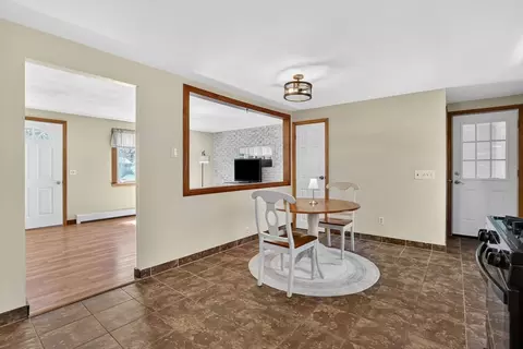70 Quentin Rd, Springfield, MA 01129 photo 8