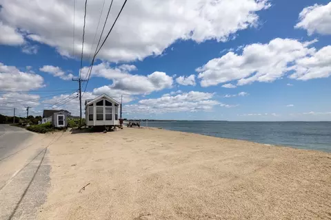 238242 E Beach Rd, Westport, MA 02790