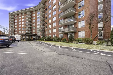 280 Boylston St #308, Newton, MA 02459