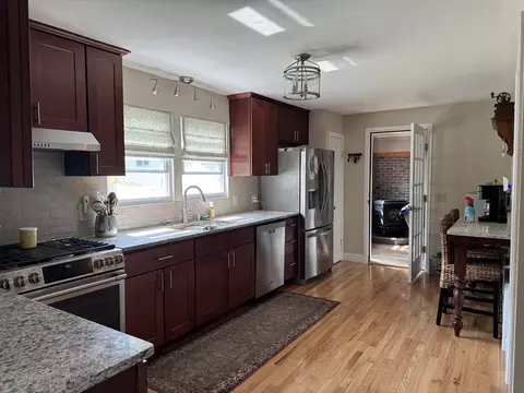89 Westview, Worcester, MA 01602 photo 14