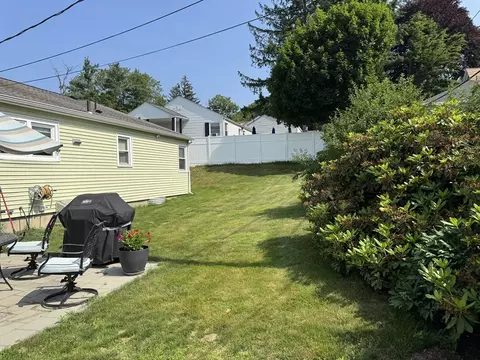 89 Westview, Worcester, MA 01602 photo 8