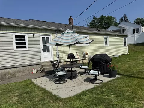 89 Westview, Worcester, MA 01602 photo 6