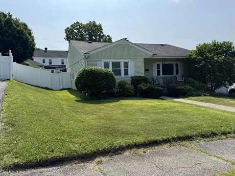 89 Westview, Worcester, MA 01602 photo 2