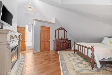 Bedroom - 3 Wolf Rd, Bourne, MA 02532 photo 4 of 5