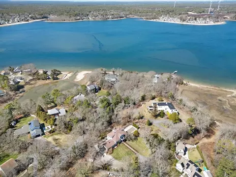 View/Area - 3 Wolf Rd, Bourne, MA 02532 photo 2 of 4