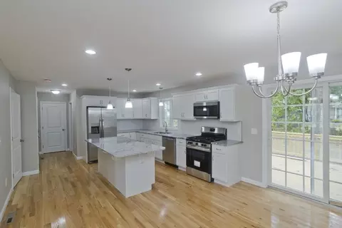 34 Chilson, Springfield, MA 01118 photo 3