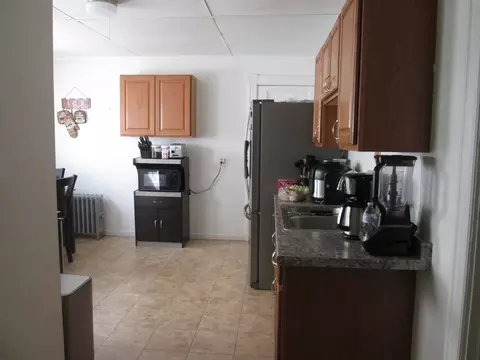 68-72 Mooreland St, Springfield, MA 01104 photo 16