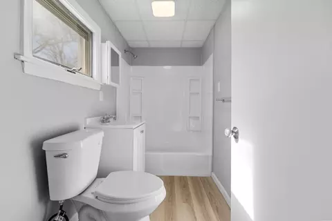 Bath - 36 Mcclure Pl, Fall River, MA 02720 photo 3 of 3