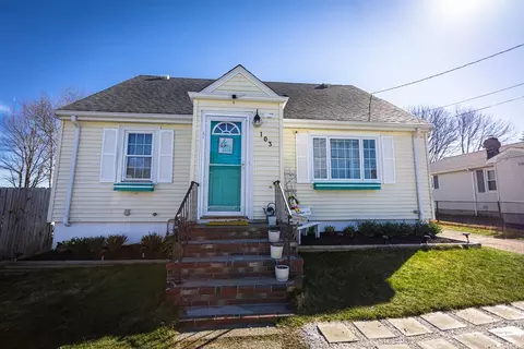 103 Chicago St, Fall River, MA 02721