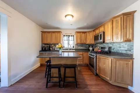 103 Chicago St, Fall River, MA 02721 photo 10