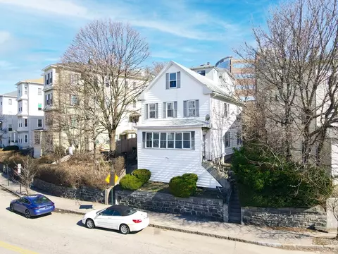 69 E Central, Worcester, MA 01605 photo 2