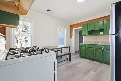 69 E Central, Worcester, MA 01605 photo 20
