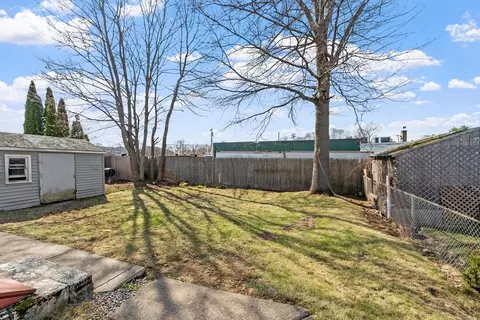 28 Hibiscus Ave, Waltham, MA 02451 photo 5