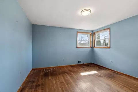 28 Hibiscus Ave, Waltham, MA 02451 photo 21