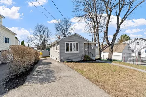 28 Hibiscus Ave, Waltham, MA 02451 photo 4