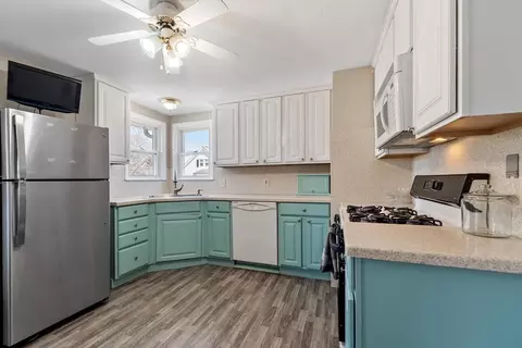 28 Hibiscus Ave, Waltham, MA 02451 photo 11