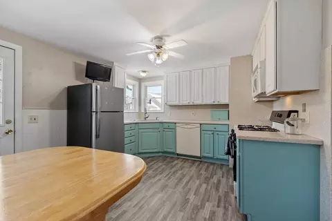 28 Hibiscus Ave, Waltham, MA 02451 photo 10