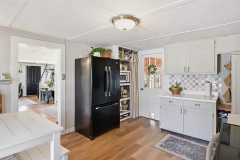 53 Chestnut St, Ware, MA 01082 photo 9