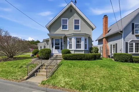 53 Chestnut St, Ware, MA 01082 photo 2