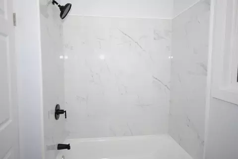 Bath - 72 Hall St, Springfield, MA 01108 photo 2 of 4