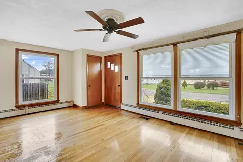 20 Edbert St, Chicopee, MA 01020 photo 5