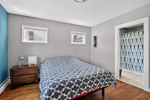 Bedroom - 51 Swifts Beach Rd, Wareham, MA 02571 photo 2 of 8