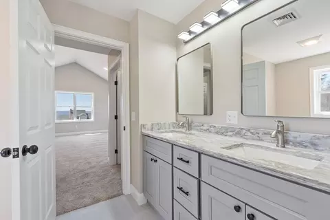 Bath - 497 Ridge Rd, Athol, MA 01331 photo 1 of 6