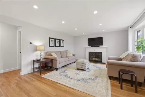 80 Willard St, Dedham, MA 02026 photo 4