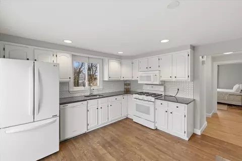 80 Willard St, Dedham, MA 02026 photo 9