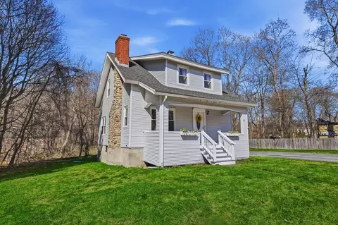 4 Brookside Ave, Worcester, MA 01602 photo 2