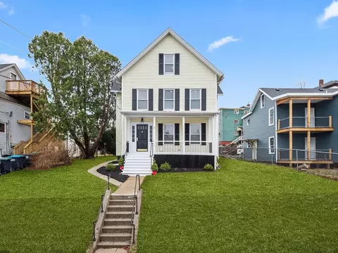 207 Hamilton St, Southbridge, MA 01550