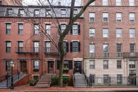 8 Otis Pl, Boston, MA 02108