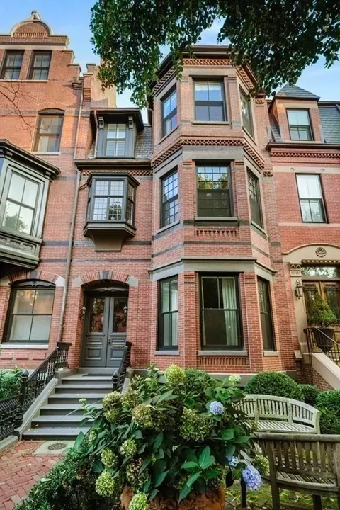 292 Marlborough St, Boston, MA 02116