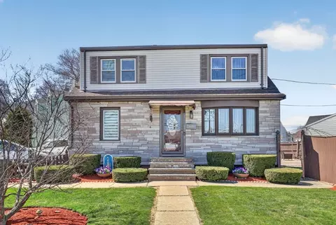 238 Squire Rd, Revere, MA 02151