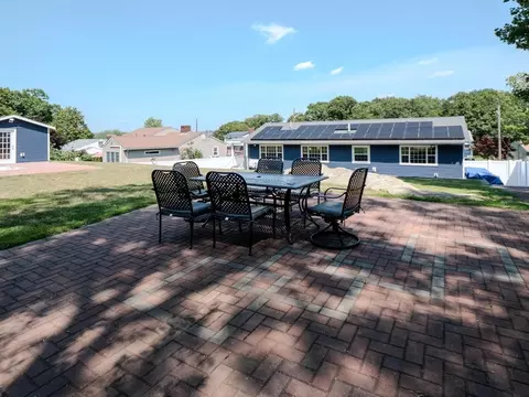 11 Bacon Dr, Saugus, MA 01906 photo 6