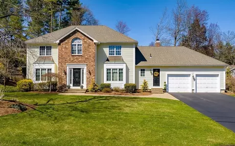 48 Blueberry Rdg, Westfield, MA 01085